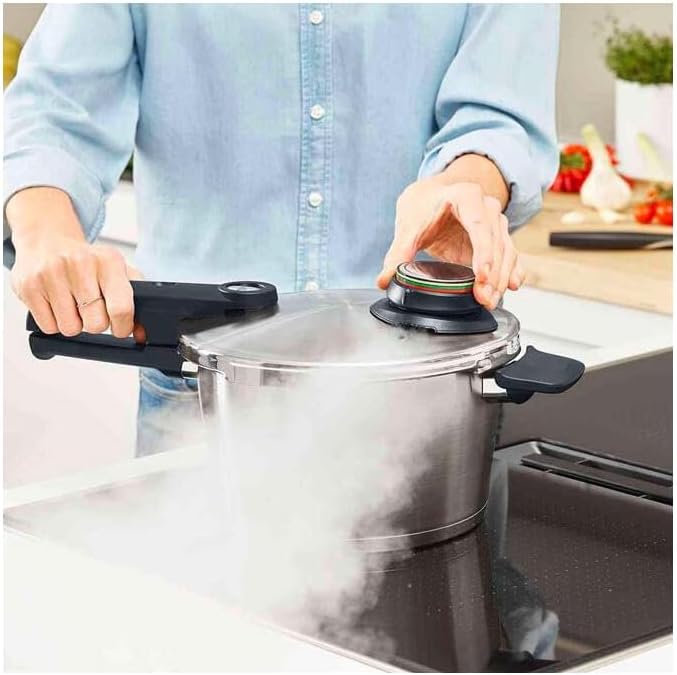 Fissler Vitavit Premium Pressure Cooker with Steamer Insert, 3.7 Quart