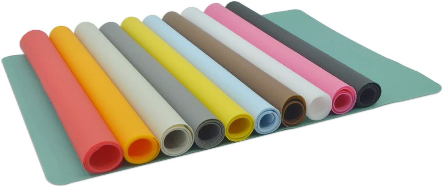 Silicone Placemats, Food-Grade Non-Slip Waterproof, Dining, Stain Resistant, Countertop Protector, Kitchen Counter Mat, Heat Resistant, Baking mat Dishwasher Safe (15.7x11.8Inch-4pack, Translucent)