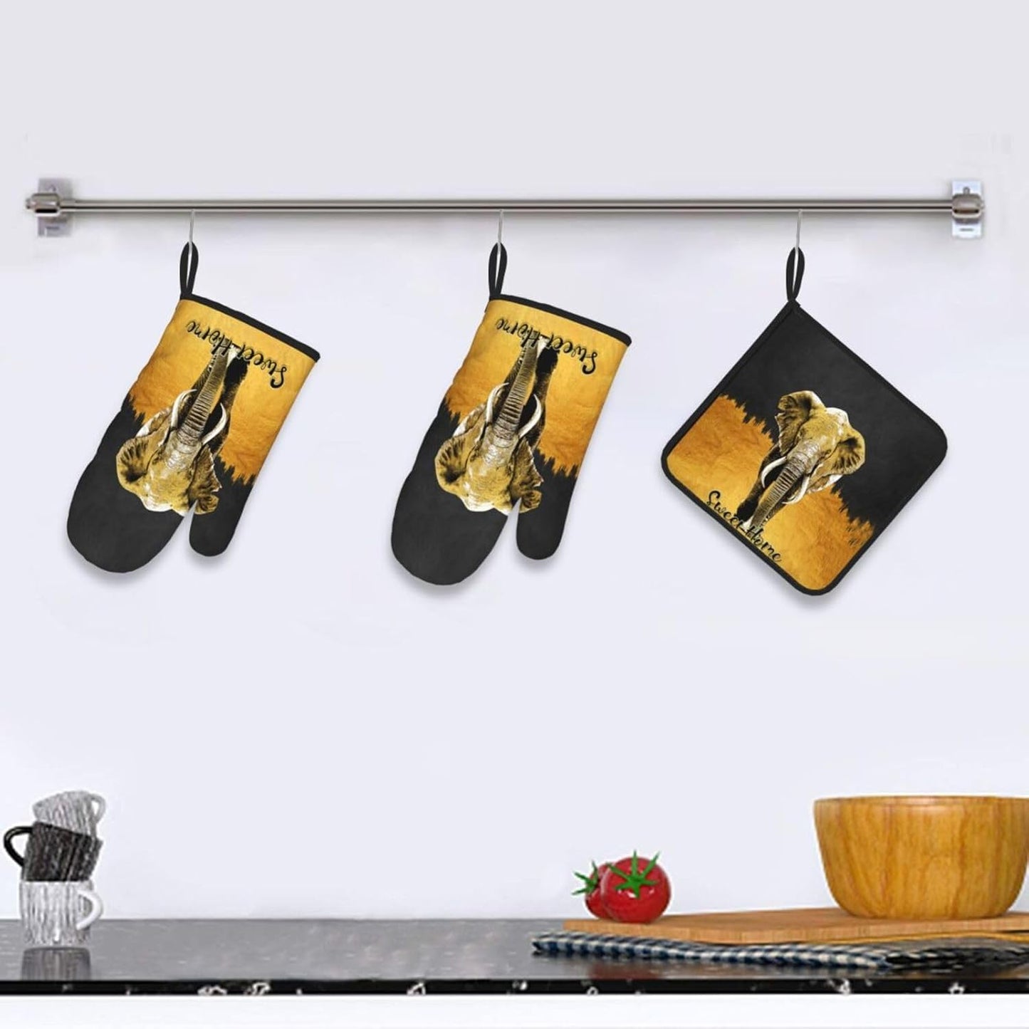 Elephant Oven Mitts and Pot Holders Sets of 3 Black Gold Hot Pads Oven Gloves Heat Resistant Non Slip Washable for Kitchen Cooking Grilling Baking