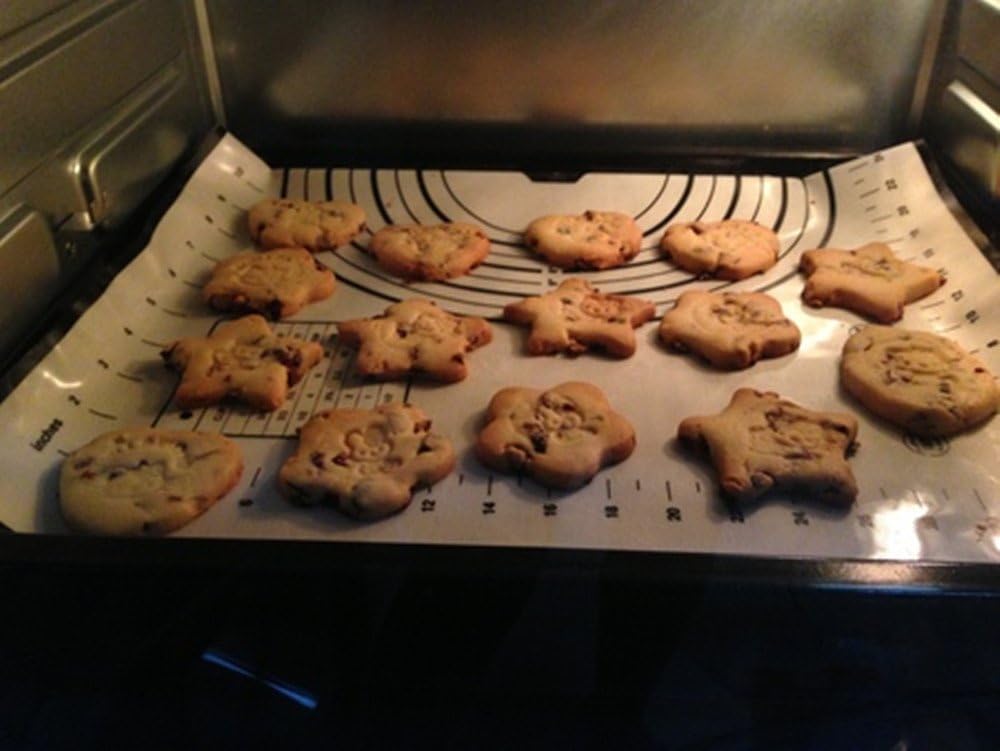 Silicone Baking Mats Set of 2,Large 23.62" x 15.74" Small 11.41" x 10.23",Non Stick Non Skid Pastry-Mat with Measurements (Black)