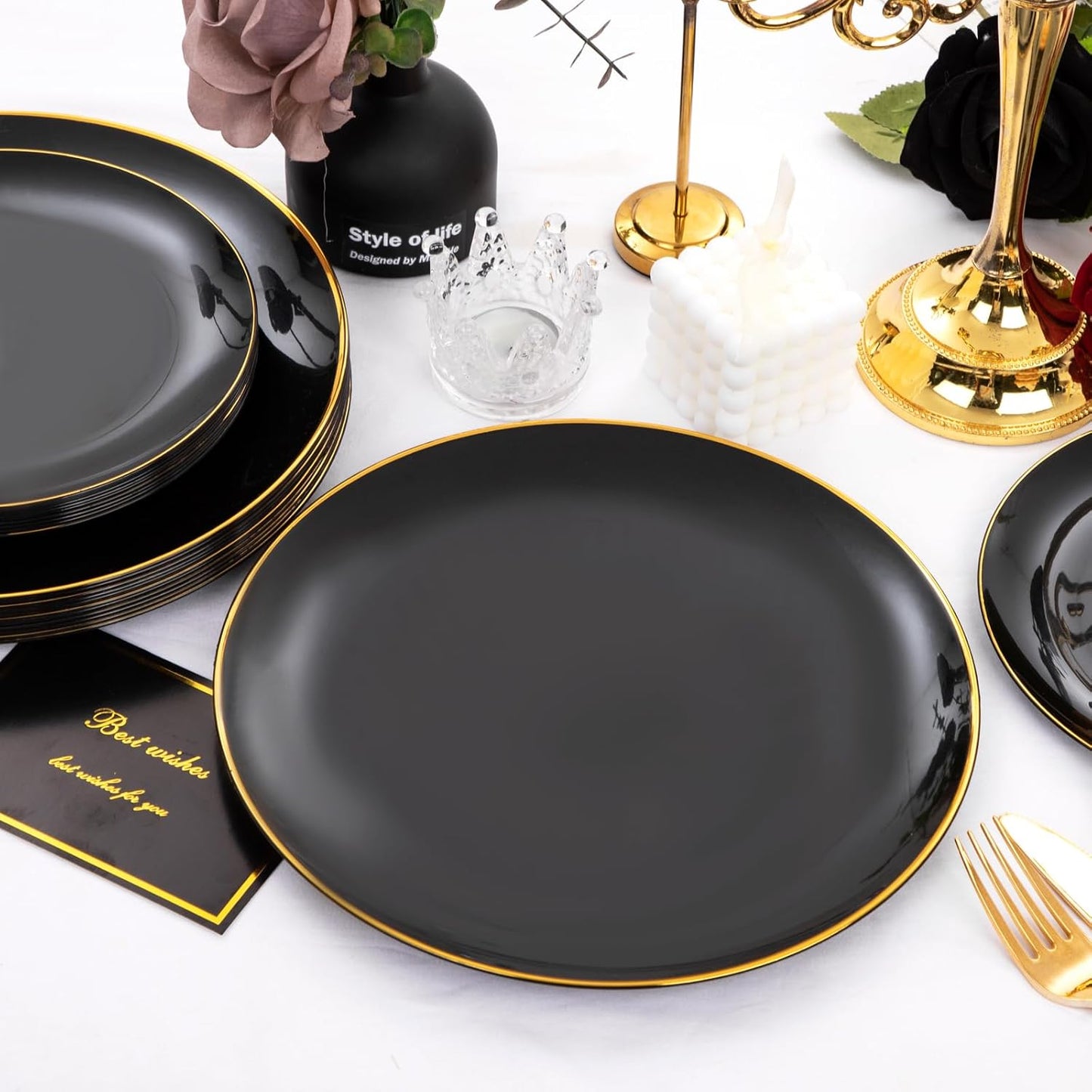 KIRE 100PCS Black and Gold Plates - Black Plastic Plates Disposable with Gold Rim for Party/Wedding/Graduation Include 50Pcs 10.25inch for Dinner and 50Pcs 7.5inch for Dessert/Salad
