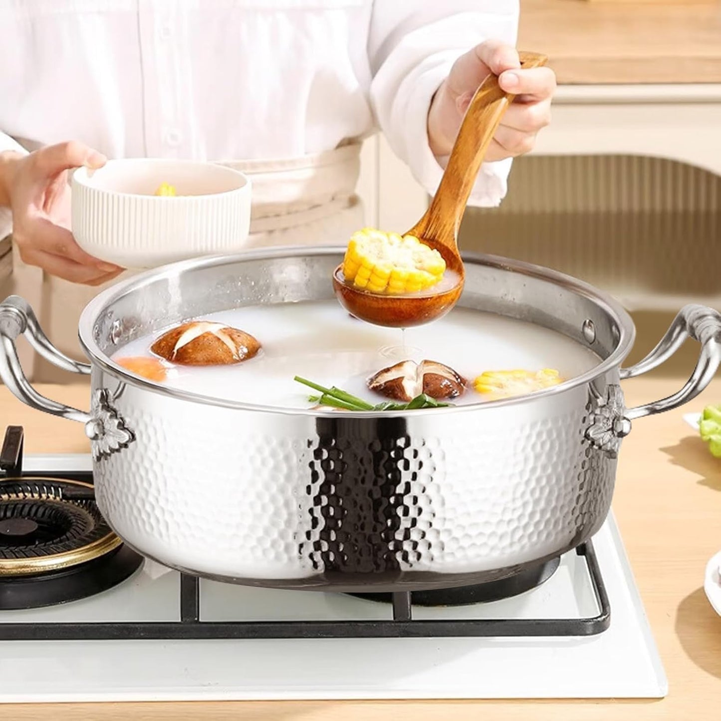 Stainless Steel Stock Pot with Visible Lid for Pasta, Soup, Spaghetti, Nonstick Thick Bottom Stockpot, Induction Pasta Pot Compatible with All Cooktops, Dishwasher Safe,2.7QT