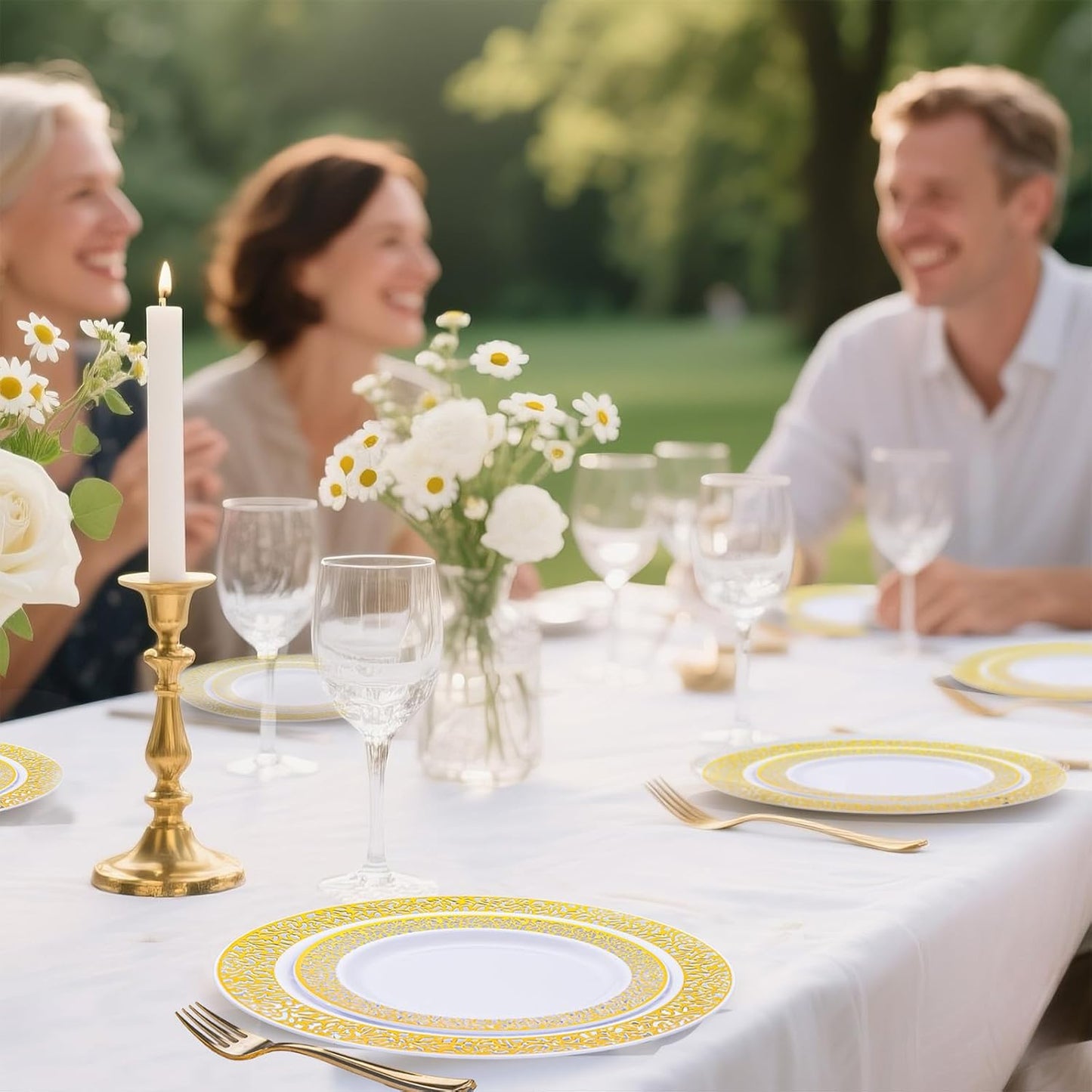 I00000 200 Pieces White and Gold Plastic Plates, Disposable Plastic Plates for 100 Guests Include: 100 Pcs Dinner Plate 10.25” and 100 Pcs Dessert Plate 7.5” with Gold Lace Rim Perfect for Party