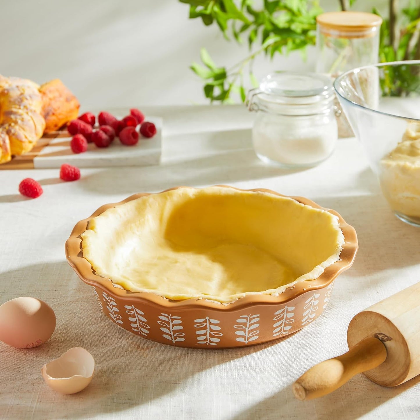 Sweese Porcelain Deep Fluted Pie Dish for Baking - 9 inch Porcelain Pie Plate for Apple, Quiche, Pot Pies, Tart - Leaf - Brown