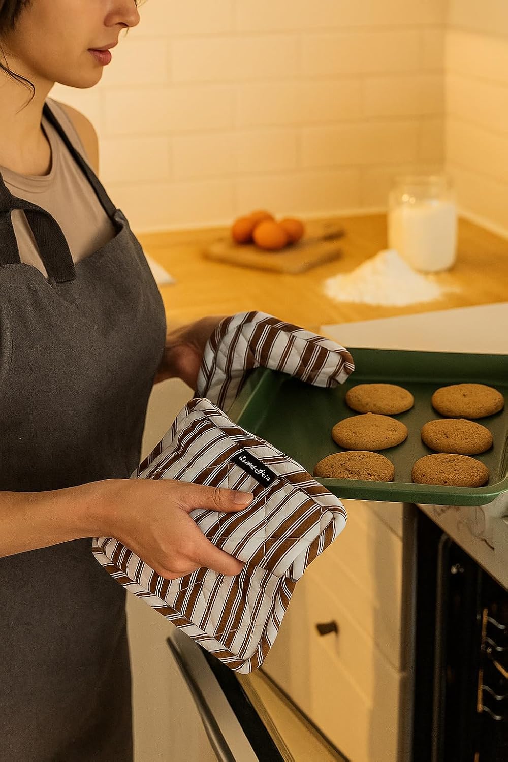 AMOUR INFINI Double Stripe Pot Holders Heat Resistant Cotton Set of 3 Nonslip 8"x8" Inch Hot Pads for Kitchen, BBQ, Baking & Cooking with Hanging Loops (Brown)