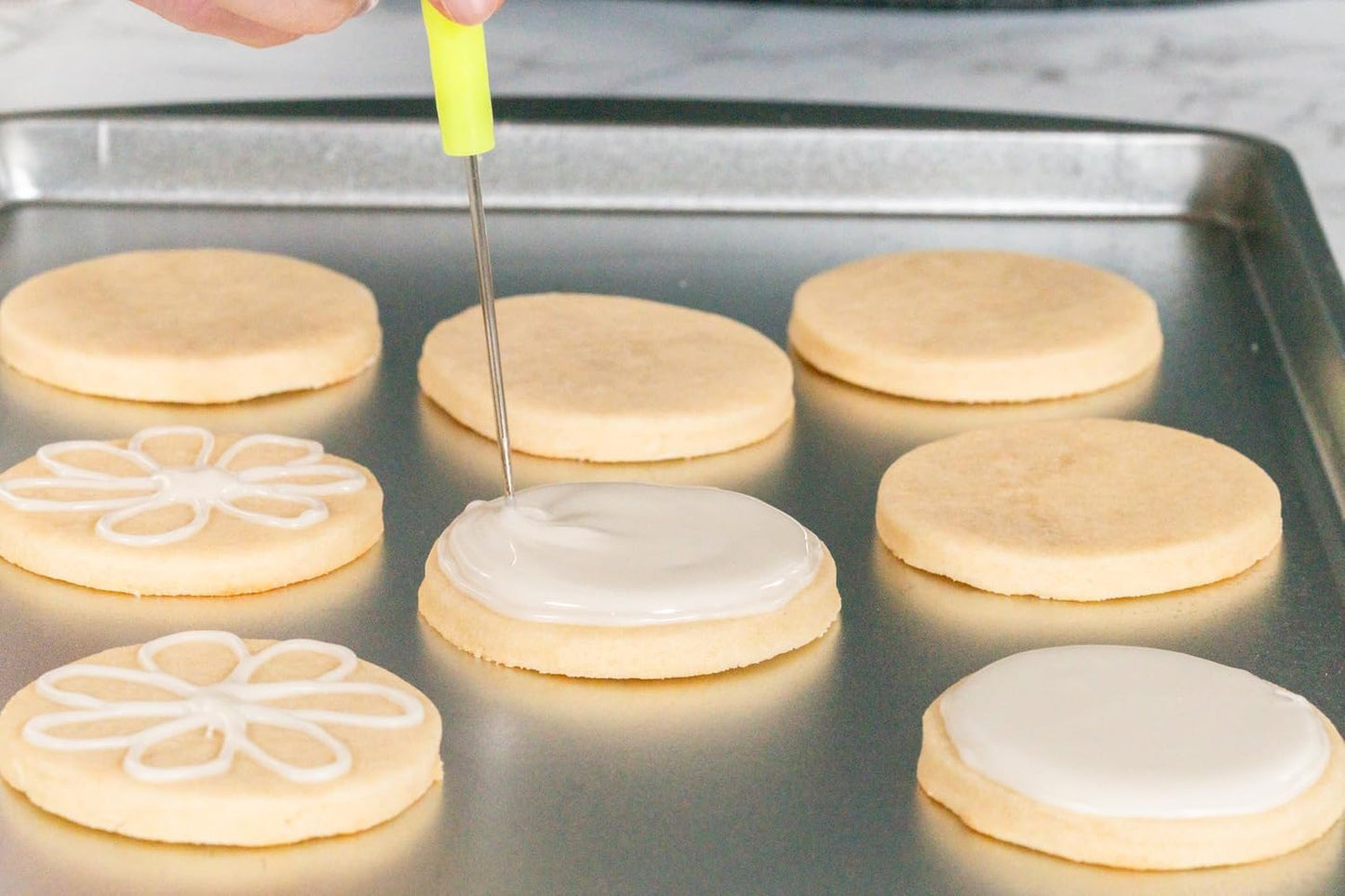 Bakerpan Royal Icing Tools Set, Royal Icing Cookie Supplies, Spatula, Piping Bags, Cup, Couplers, Bag Clamps, Piping Tips, Needle Scribes