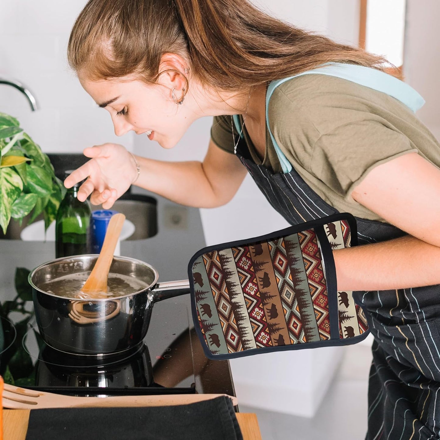 Western Aztec Bear Oven Mitts Set, Camping Camper RV Gifts, Aztec Native Tribal Heat Resistant Kitchen Oven Gloves for Baking and Cooking,Pot Holders