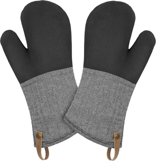 Cuisinart Heritage Kitchen Oven Mitts – Heat-Resistant Kitchen Mitts for Oven with Non-Slip Neoprene Palm, Long Cuff, and Cotton Filling – Durable Oven Gloves for Cooking, Baking, & Grilling