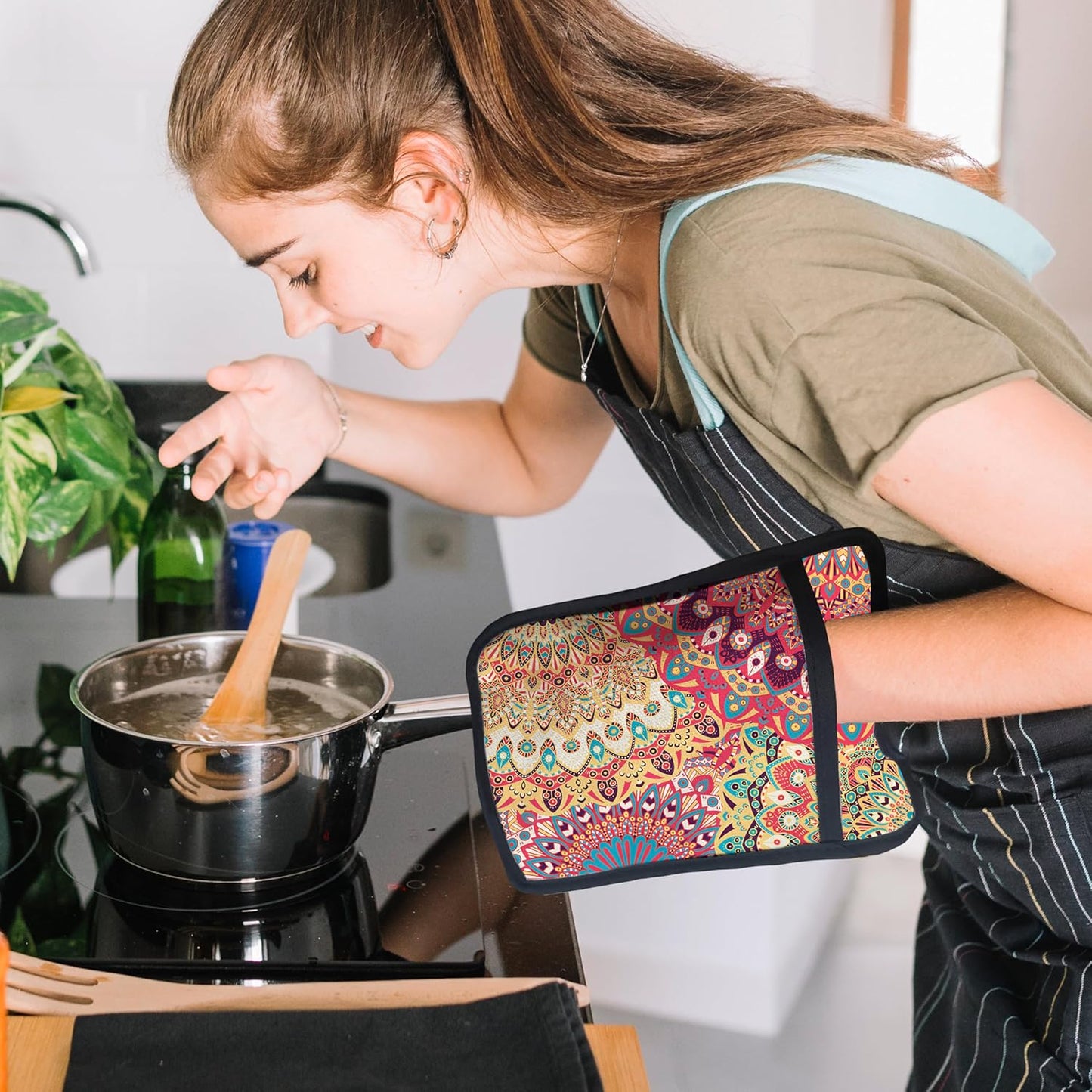 Colorful Abstract Mandala Floral Pot Holders for Kitchen, Boho Vibrant Ethnic Flower Botanical Heat Resistant Hot Pads and Oven Mitts for Baking Cooking